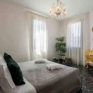 Apartment Ca' Pesaro Rooftop Terrace Apartment., Venice